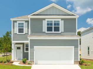 304 Willows Crescent Dr, Moncks Corner, SC 29461