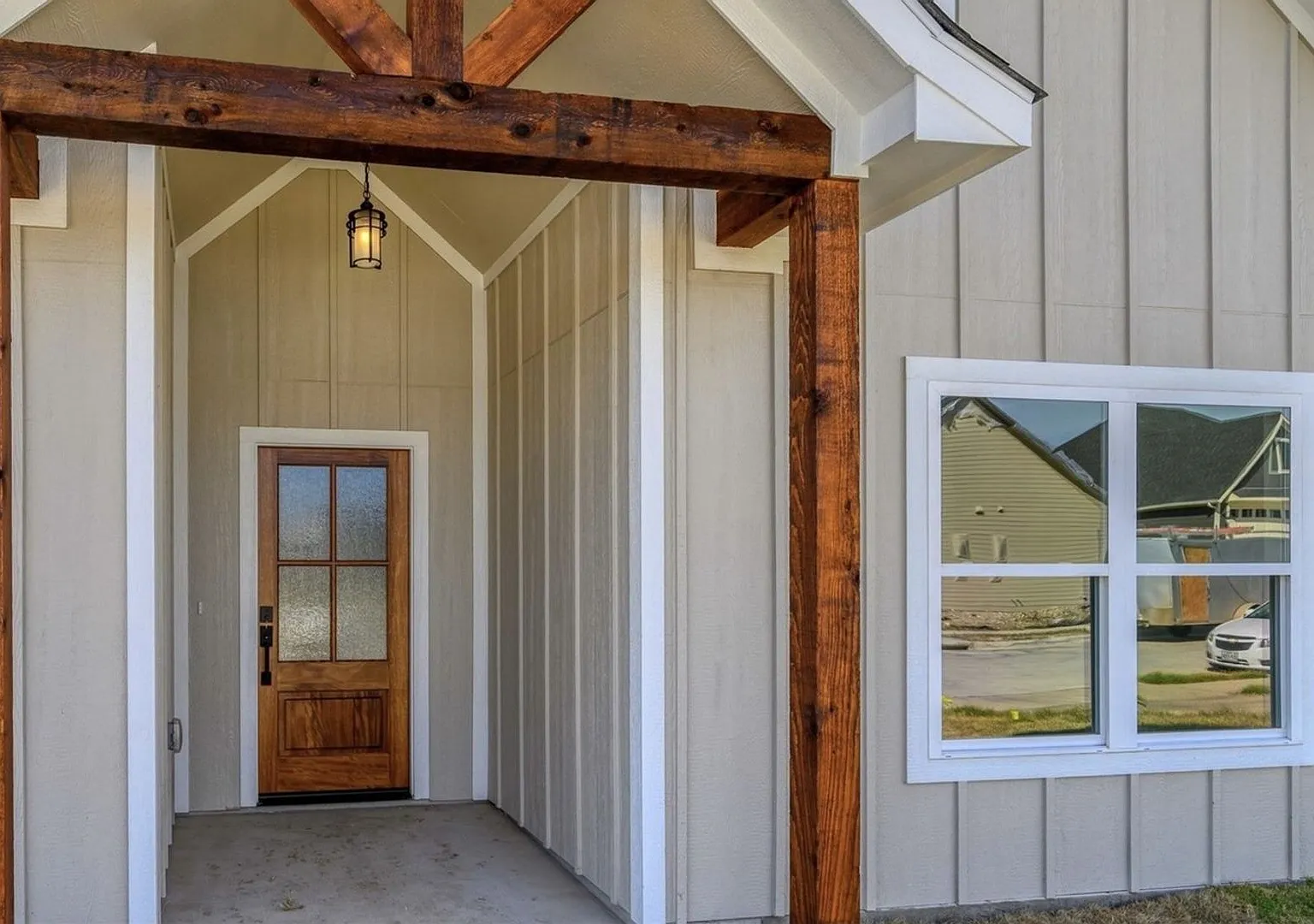 Charming 3BR House in Sherman — Photo 2