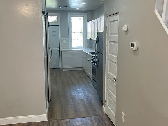5th image of 2404 Reel St