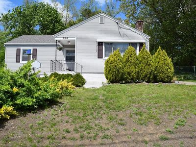 394 Irene St, Chicopee, MA, 01020
