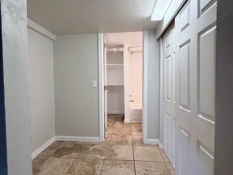 475 S Lincoln St #5 — Photo 6