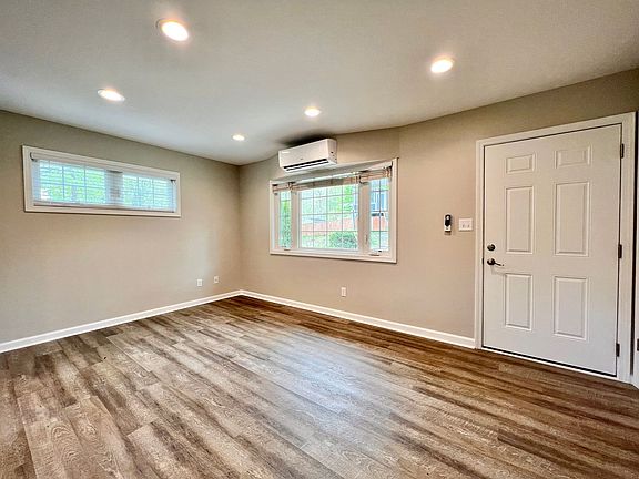 3rd image of 109 Barnard Ave #A