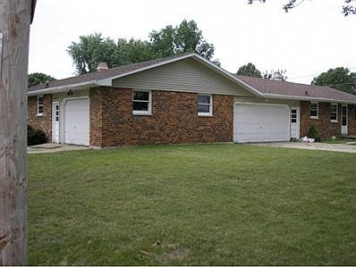 2nd image of 2964 Beth Dr