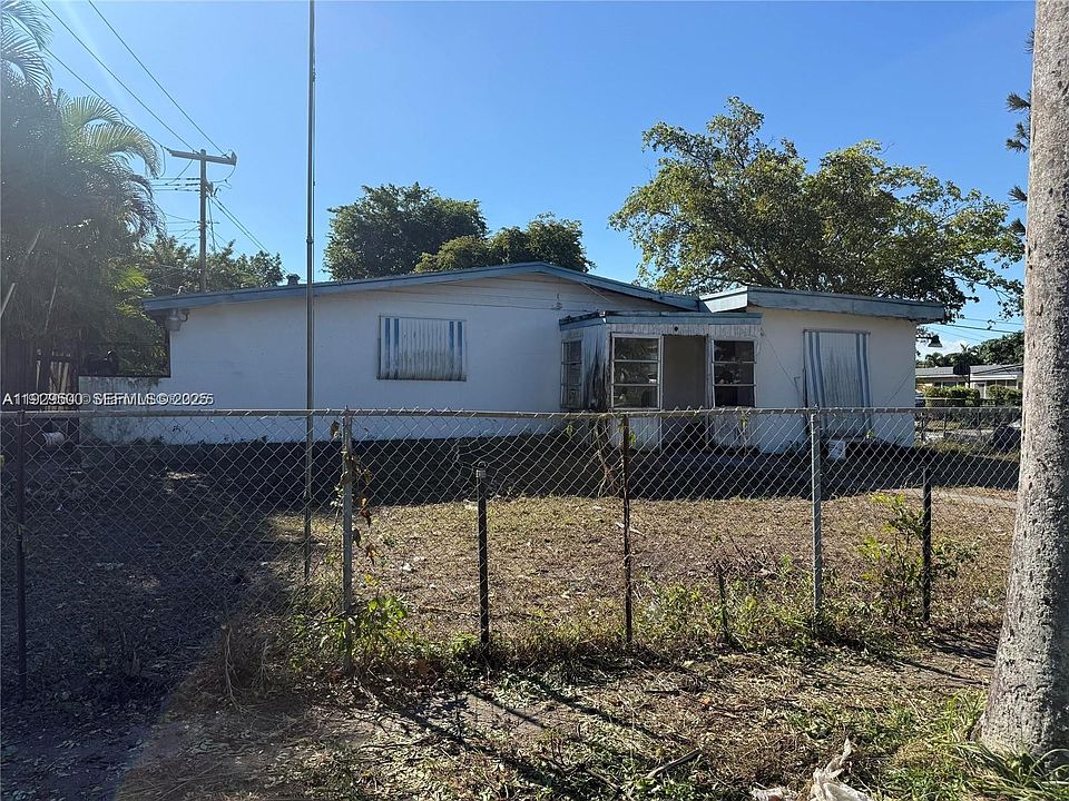 2nd image of 5770 SW 38th Ct