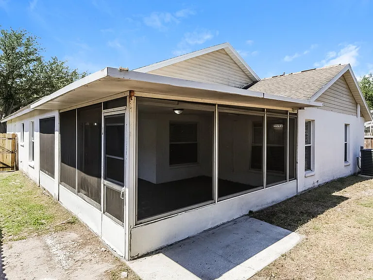 1505 Scotch Pine Dr — Photo 16