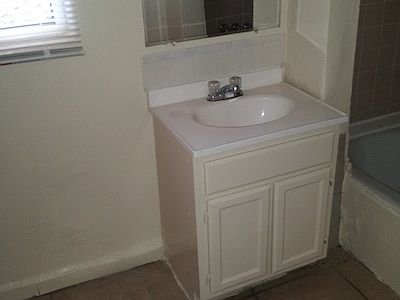 3rd image of 551 W 45th St