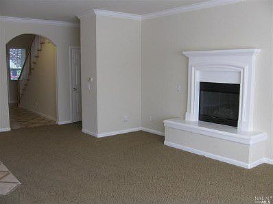4th image of 329 Pepperwood Dr