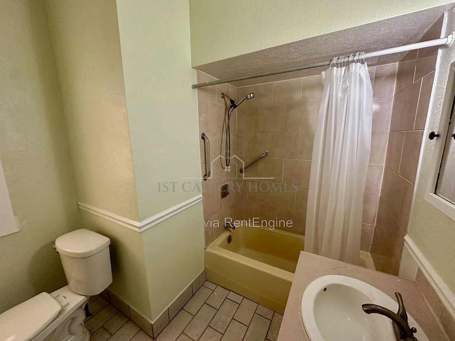 3 bed, 1.0 bath, 875 sqft, $965 — Photo 4