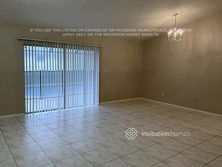 2821 Saffron Dr — Photo 3