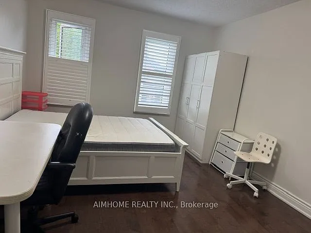 2 bed, $1,100 — Photo 2
