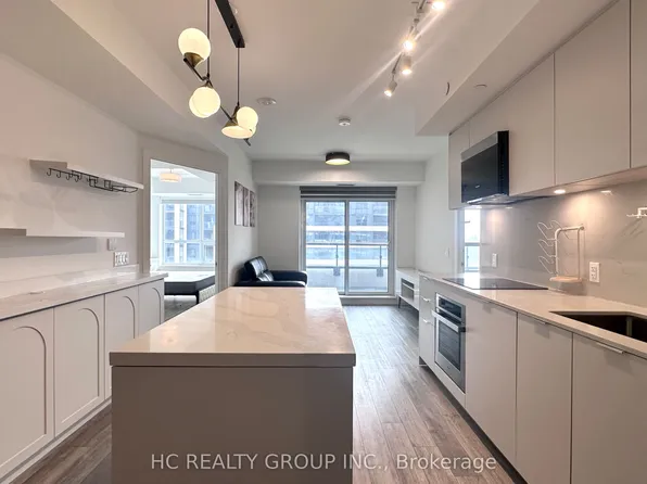 9 Clegg Rd #907, Markham, ON L6G 0B4