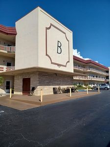 3010 59th St S APT 310, Gulfport, FL, 33707