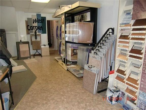 3rd image of 25648 E Huron River Dr