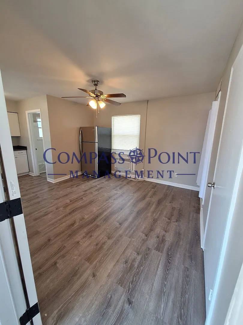 838 Bryan Ave — Photo 2