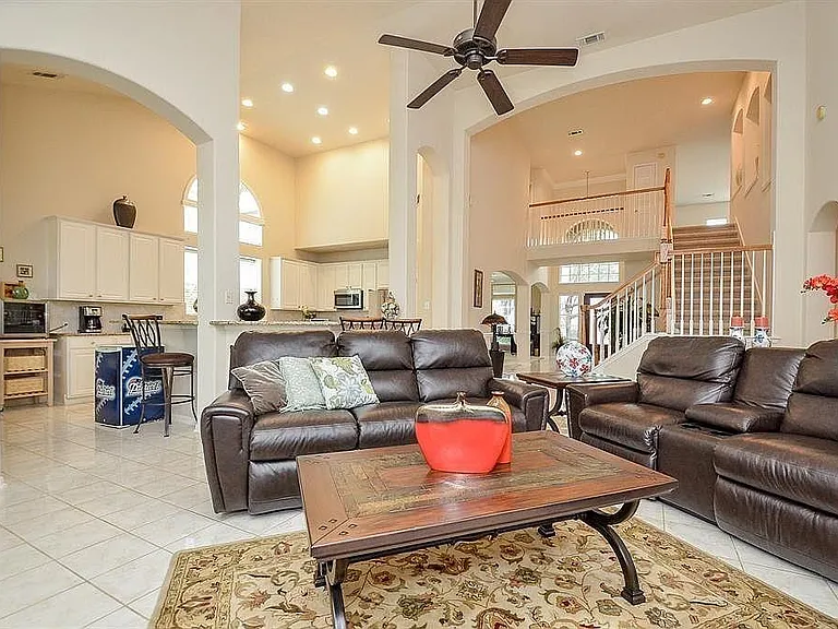1306 Ventura Canyon Dr — Photo 17