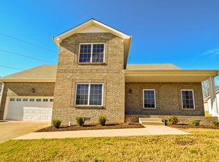 1824 Patricia Dr, Clarksville, TN 37040
