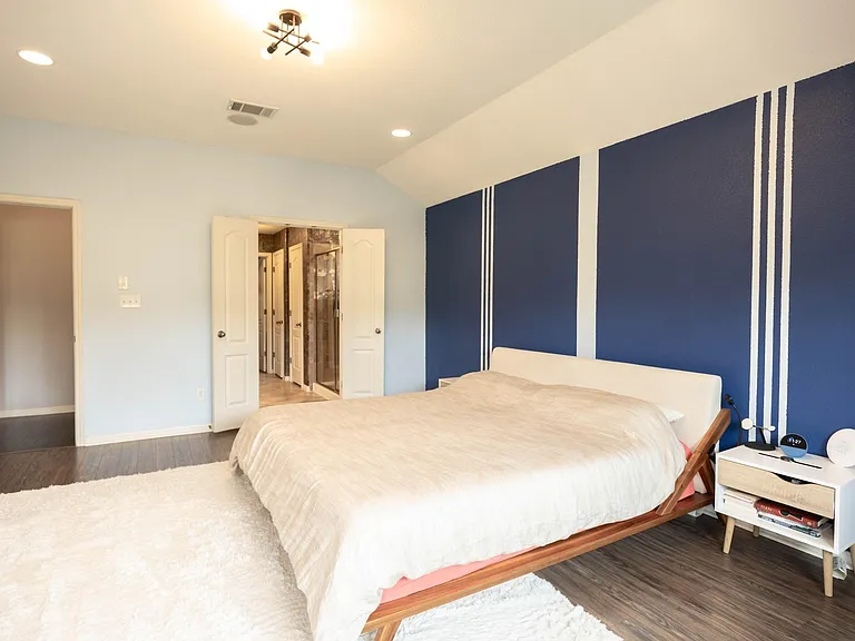 1301 Rimstone Dr — Photo 10
