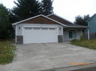 1166 SW 3rd Ave, Mill City, OR 97360