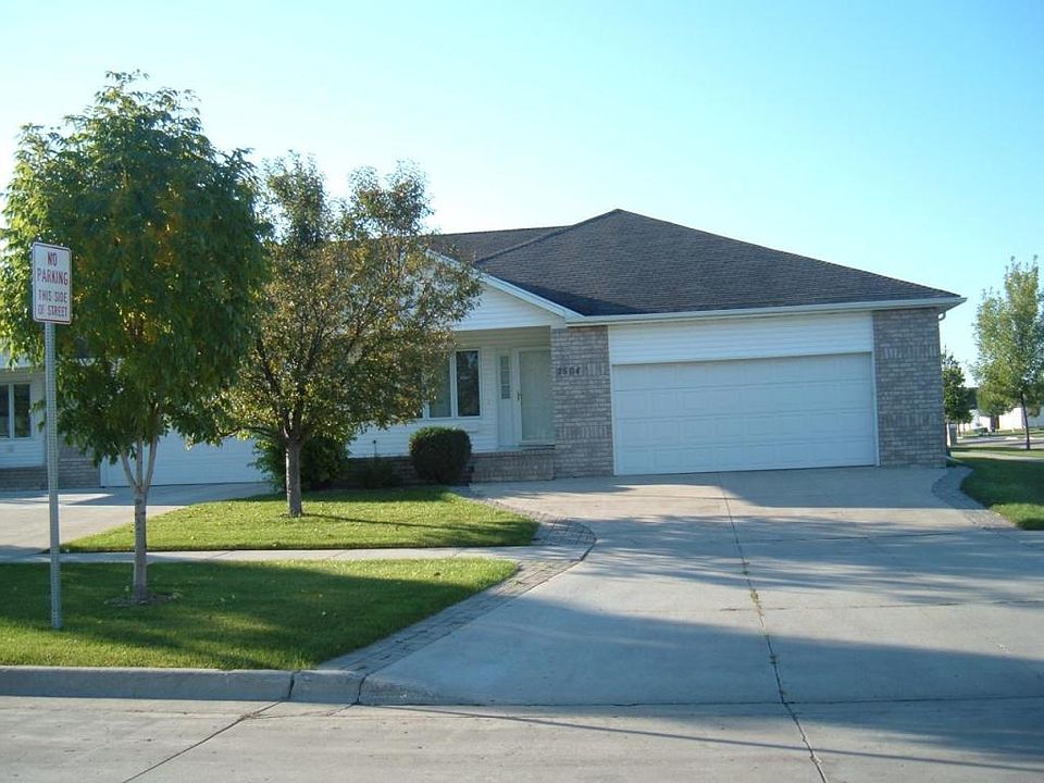 1st image of 2504 Sara Lyn Dr