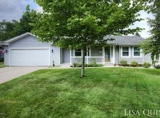 199 Highland Dr NE, Rockford, MI 49341