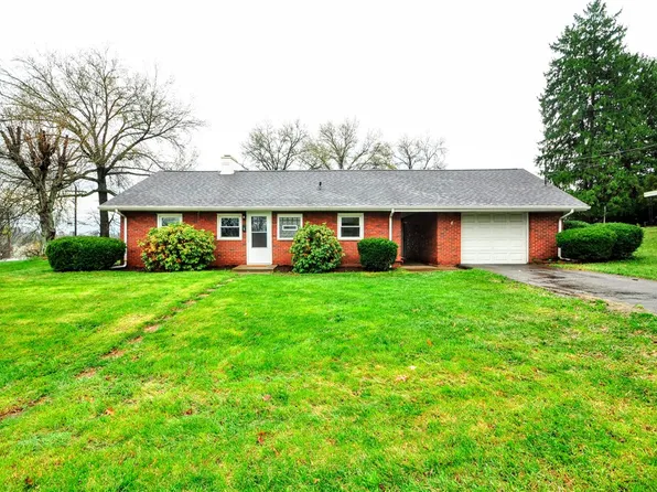 1 Columbus Dr, Monessen, PA 15062