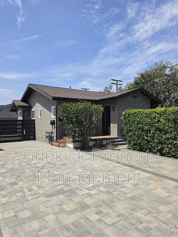 432 W Garfield Ave — Photo 2