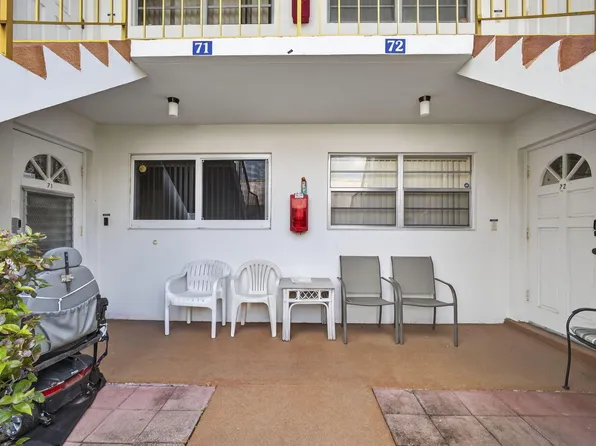 71 Plymouth I, West Palm Beach, FL 33417