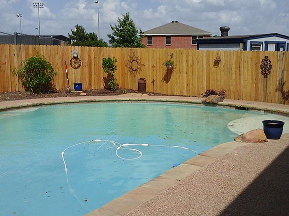 22,000 gallon pool