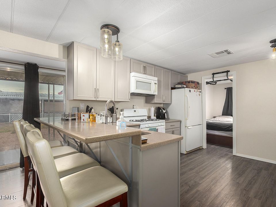 1st image of 930 S ESPERANZA Avenue