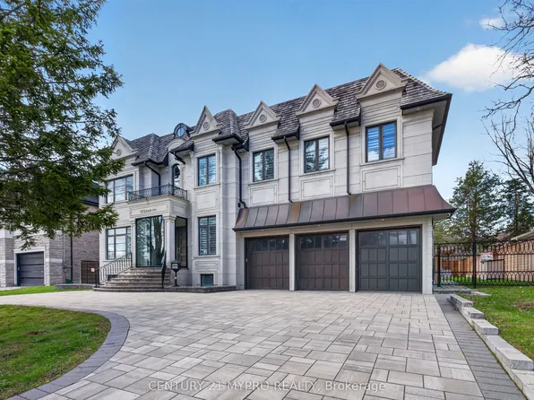 20 Uplands Ave, Vaughan, ON L4J 1J9