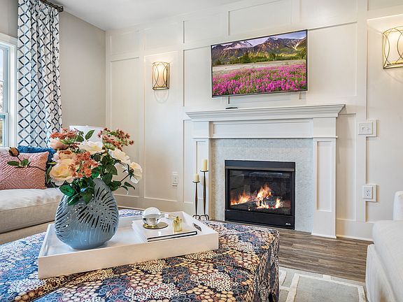 Images of the home are for illustrative purposes only and should never be relied upon.