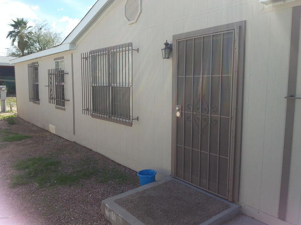 2nd image of 241 W Rillito St
