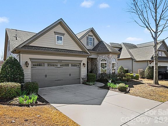 3rd image of 15523 Lake Ridge Rd