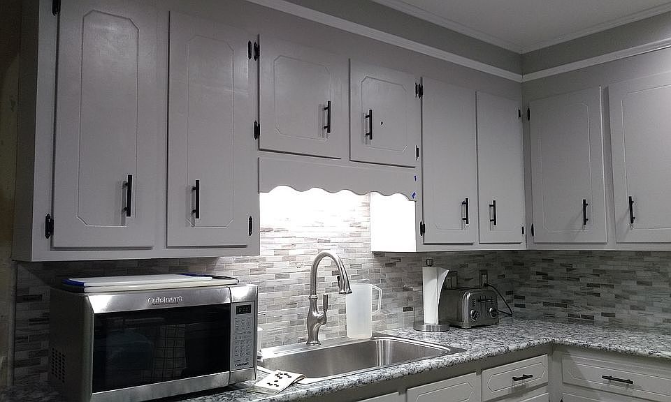 Marble backsplash