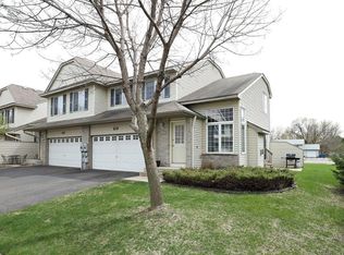 1331 Chamber Oaks Dr, Minneapolis, MN 55432