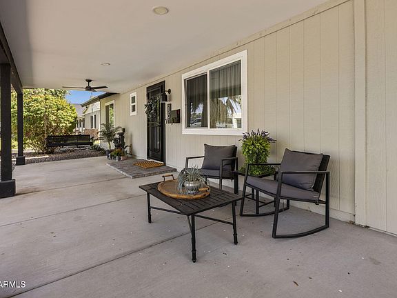 4th image of 2301 E WHITTON Avenue