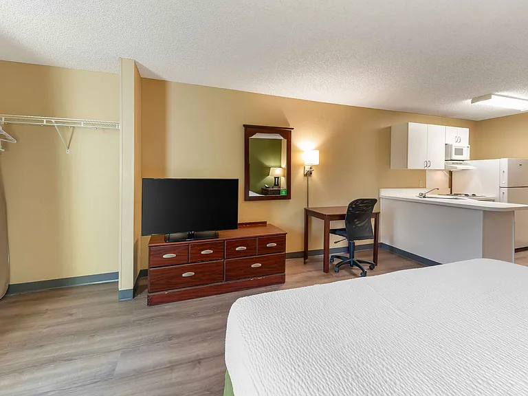 Studio Suite - 1 King Bed