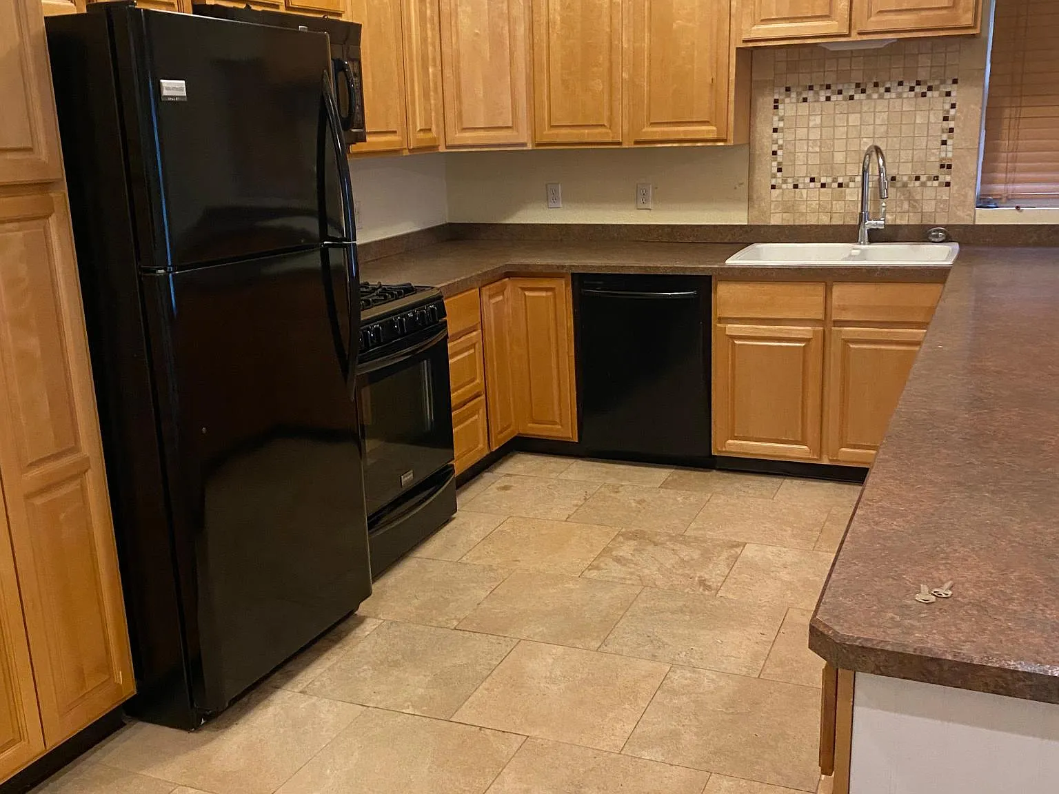 163 Anderson Pl — Photo 1