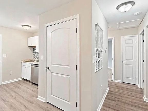 4th image of 5859 Lone Oak Dr SW #110