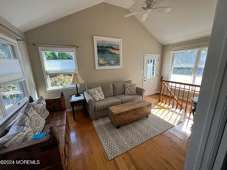 509 Riverwood Park — Photo 7