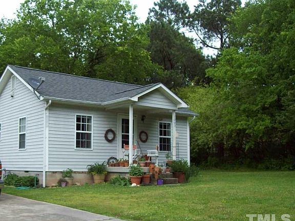 2nd image of 1003 Benton St