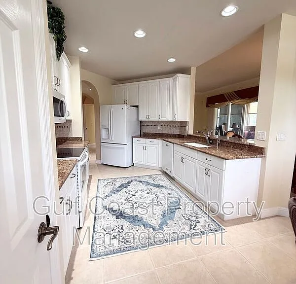 13860 Avon Park Cir — Photo 31