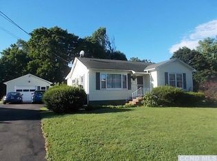 26 Clinton Ave, Catskill, NY 12414