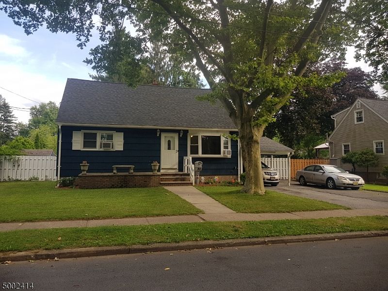 1st image of 70 Barbara Dr