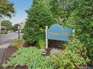 110 Sunrise Hill Rd UNIT 110, Norwalk, CT 06851