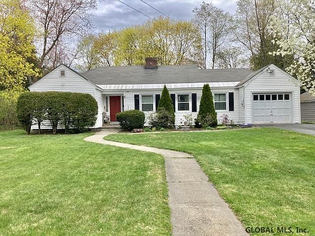 1st image of 38 Arbor Dr