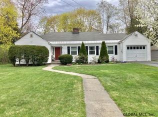 38 Arbor Dr, Glens Falls, NY 12801