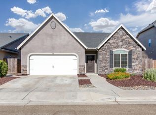 3327 N Pearwood Ave, Fresno, CA