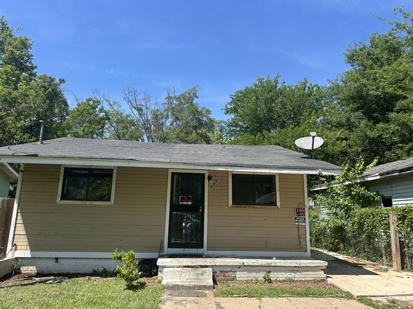 1004 Lanier Ave