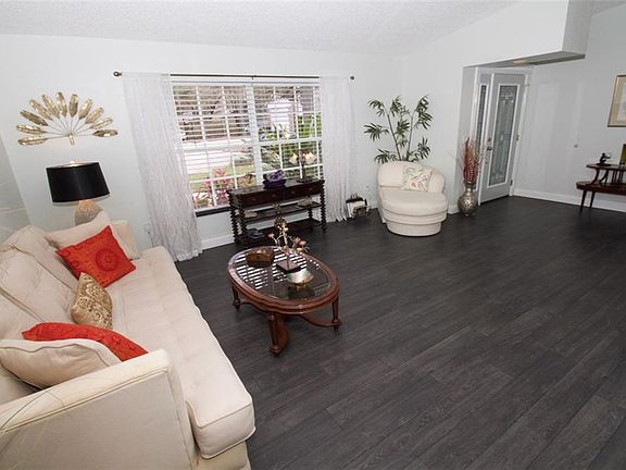 2nd image of 1005 Barkwood Ct